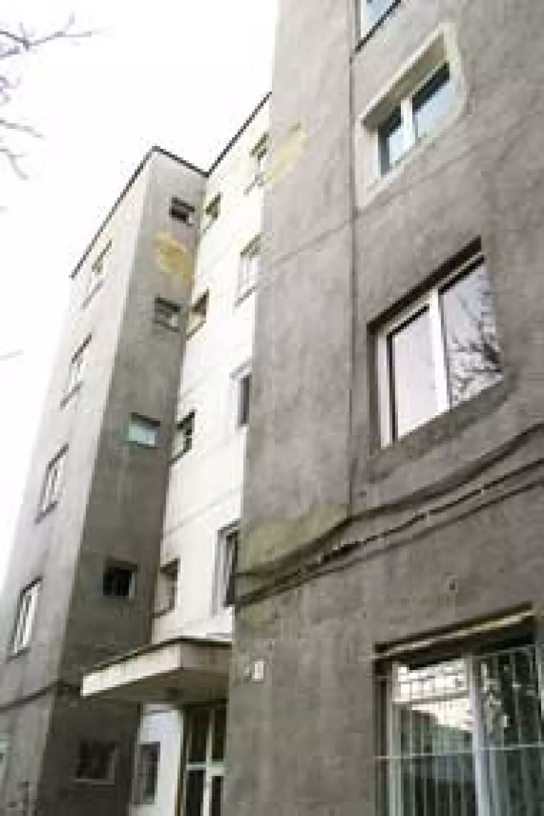 145 de blocuri din Romania vor plati mai putin intretinerea