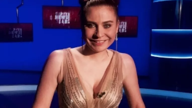 Adina Buzatu prezinta tendintele in moda vestimentara la femei si barbati in 2016