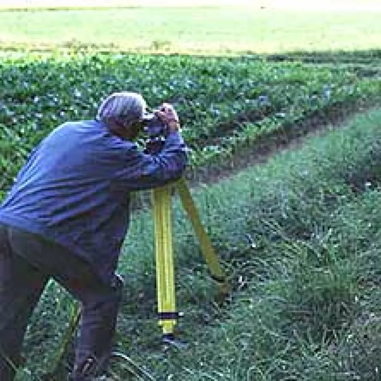Cat ne mai costa un cadastru?