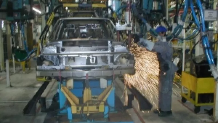 Dacia a produs anul trecut 242.415 autovehicule