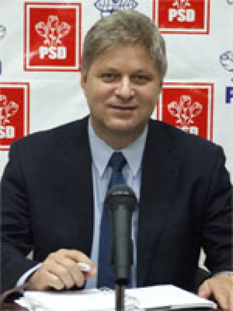 Dan Tudorache spune ca felicitarile de Pasti i-au fost sabotate