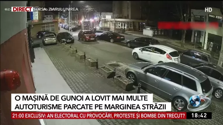 Momentul in care o masina de gunoi face praf cinci masini pe o strada din Alba Iulia