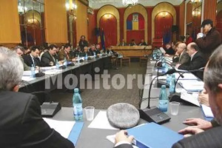 Razboi in Consiliul Local