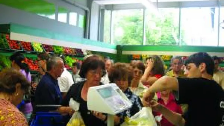 S-a deschis Carrefour Market la Craiova