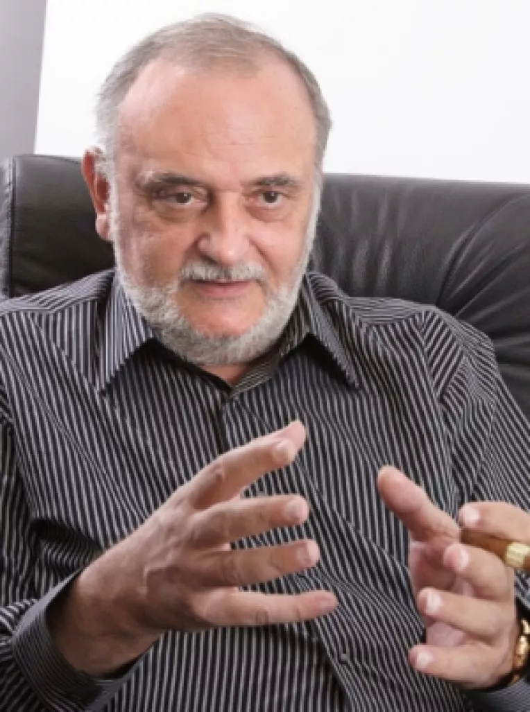 Trei romani, in topul intocmit de revista Forbes